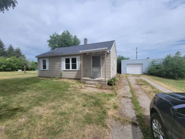 4300 North St, Akron, MI 48701