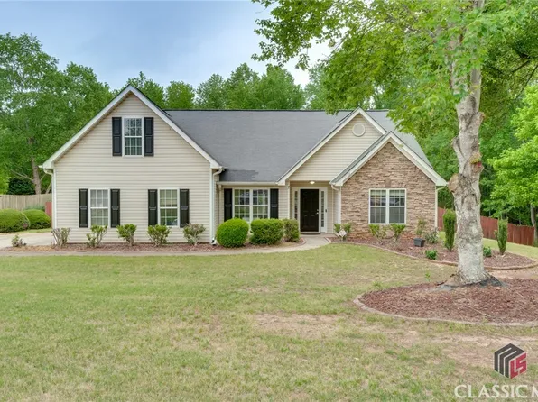 6134 Devonshire Drive, Flowery Branch, GA 30542