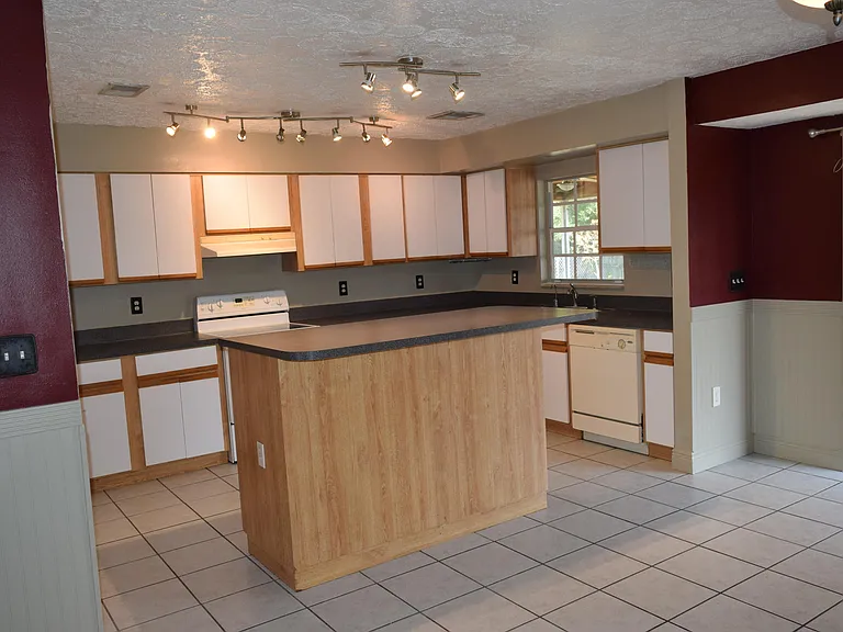 1450 Creel Rd NE — Photo 6