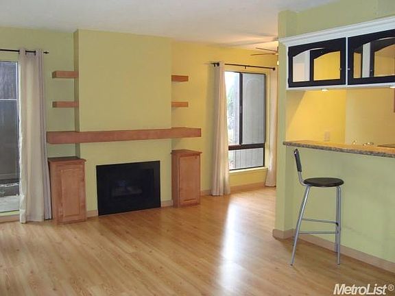 3rd image of 909 Fulton Ave APT 415