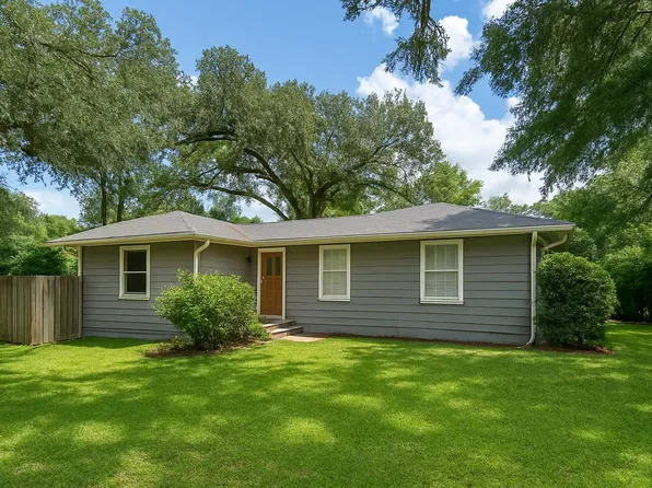 2002 Trescott Dr, Tallahassee, FL 32308