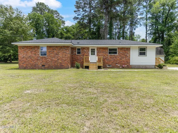 108 Mcnatt Street, Maxton, NC 28364