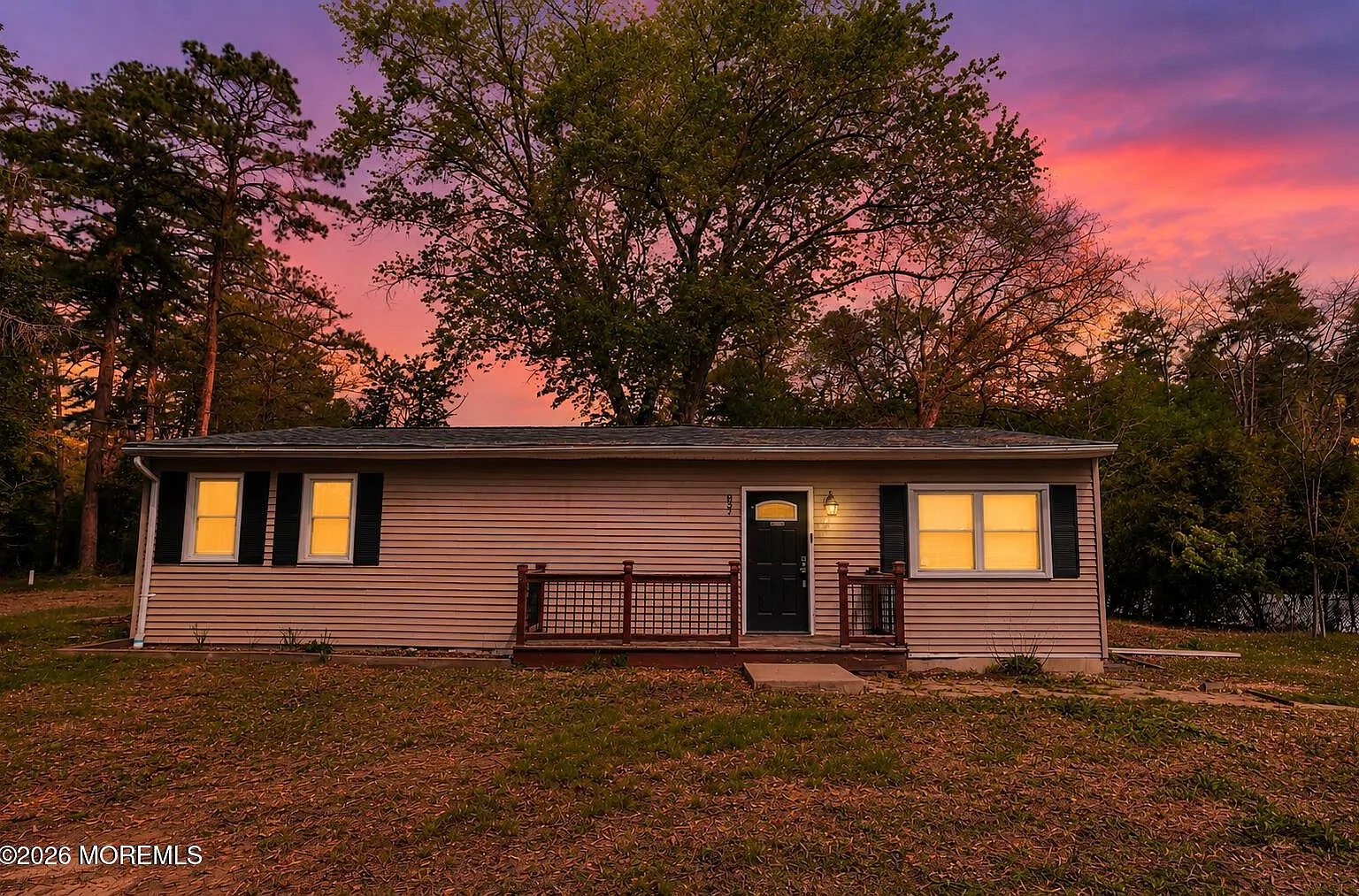 3 bed, 1334 sqft, $2,900 — Photo 1
