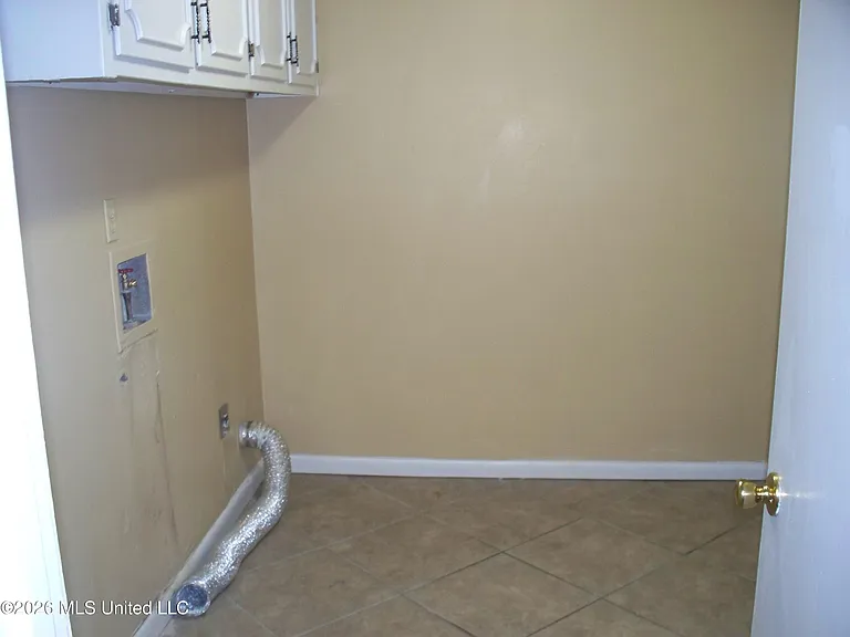 2712 Connor Dr — Photo 12