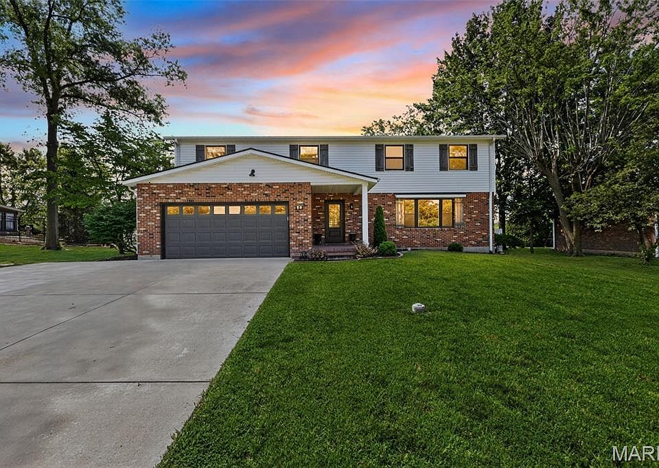 1st image of 58 Oakwood Dr