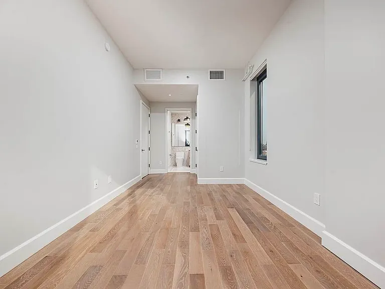 262 9th St #Penthouse 801 — Photo 14
