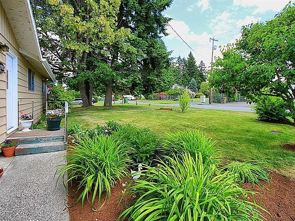 2nd image of 22910 32nd Ave W