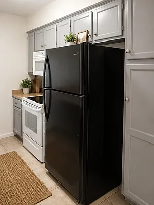 2 bed, 1.0 bath, 900 sqft, $1,299 — Photo 3