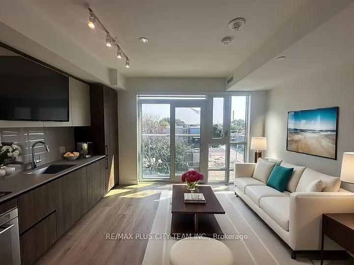 150 Logan Ave #542 — Photo 3
