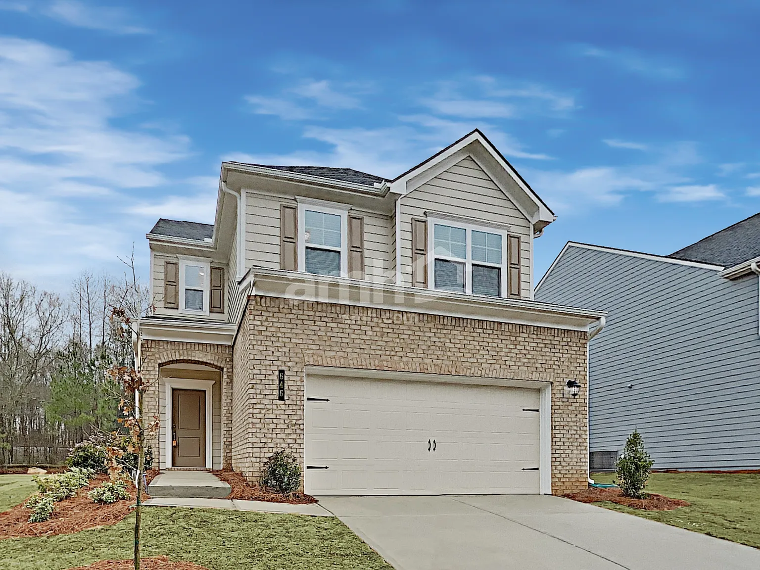 4 bed, 2.5 bath, 2090 sqft, $2,580 — Photo 1