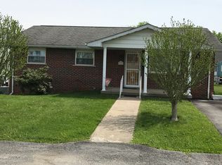 129 Orchard Ave, Beckley, WV 25801