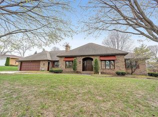 211 Arbor Ln, Green Bay, WI 54301