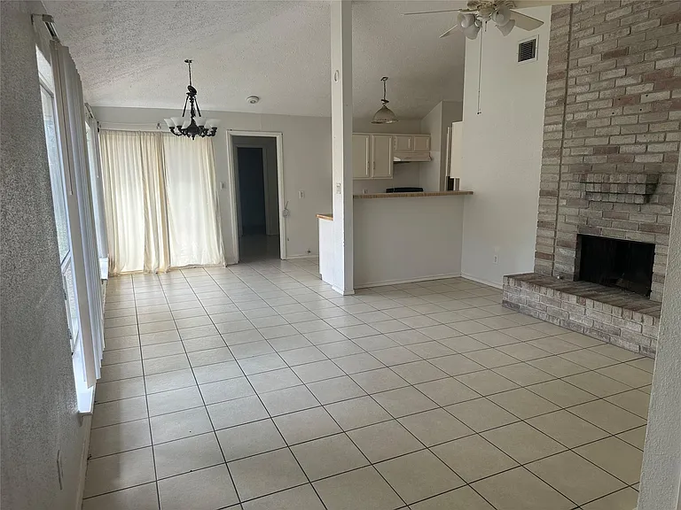 6939 Greenyard Dr — Photo 3