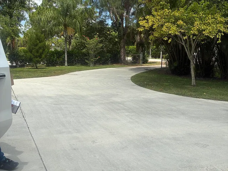 8264 Palomino Dr — Photo 11