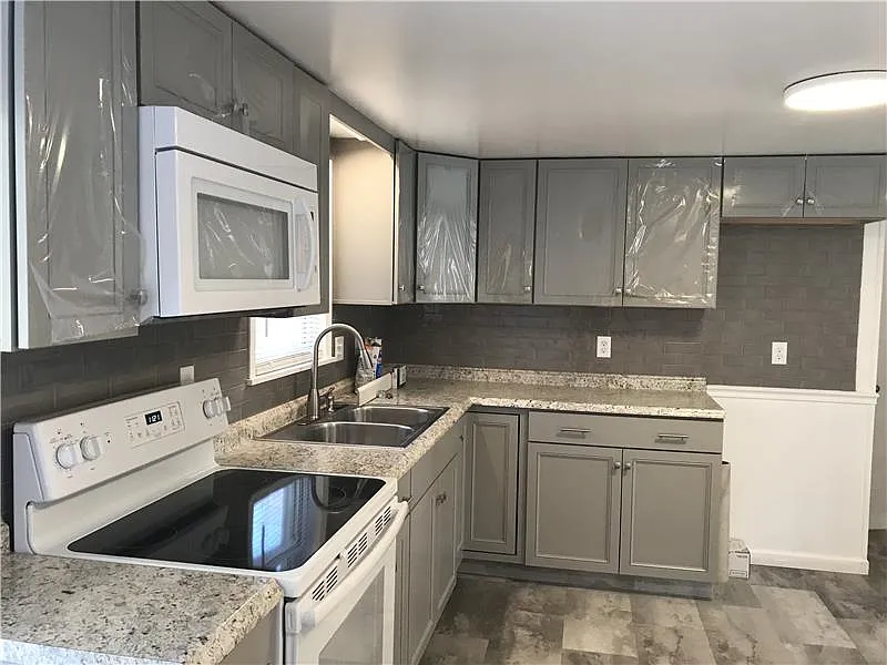 3 bed, 1443 sqft, $1,350 — Photo 3