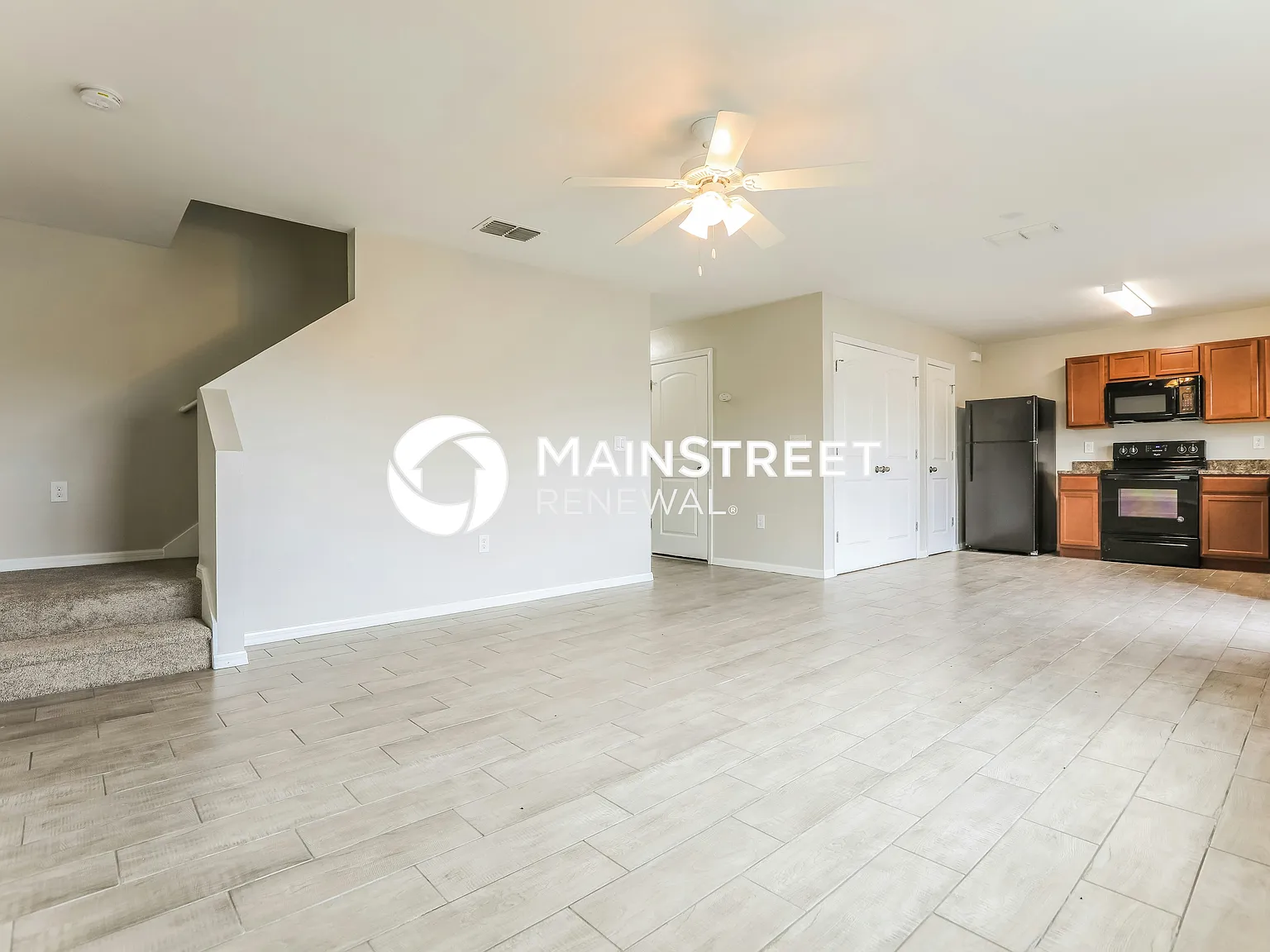 23192 Aberdeen Ave — Photo 2