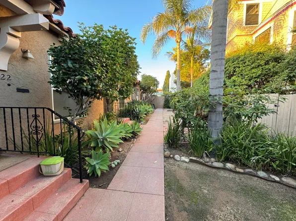 130 Juniper St, San Diego, CA 92101