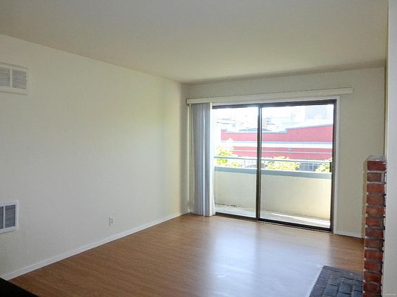 2nd image of 1601 Grant Ave APT 2B
