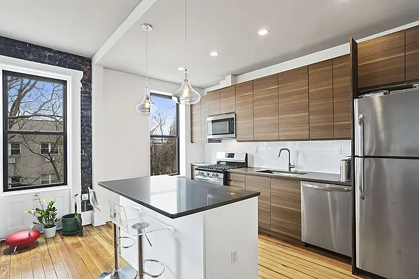 Sold by Compass | media 1