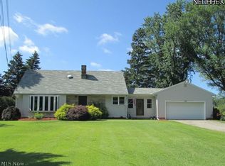 2947 E Center St, Conneaut, OH 44030