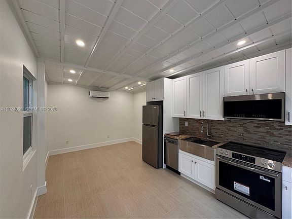 2nd image of 231 Salamanca Ave #A