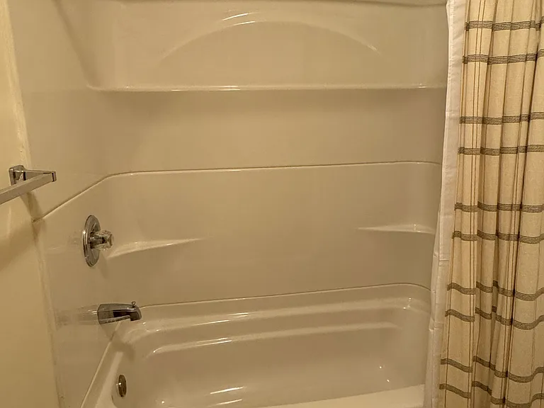 418 Main Ave — Photo 6