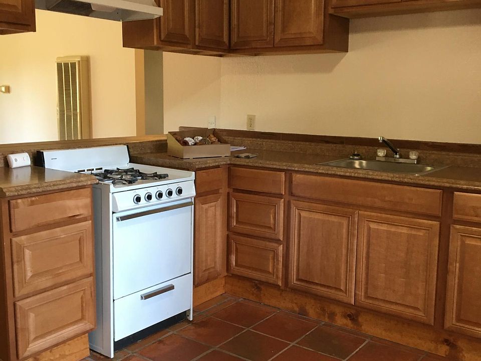 2nd image of 2875 Capitola Rd #8