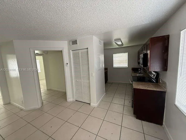 6921 Pembroke Rd #6927 — Photo 7