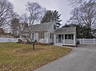 61 Pine Ridge Dr, Franklin, MA 02038
