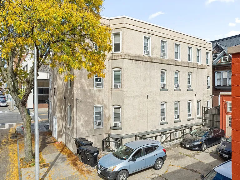 82 Hawley St #1H — Photo 17