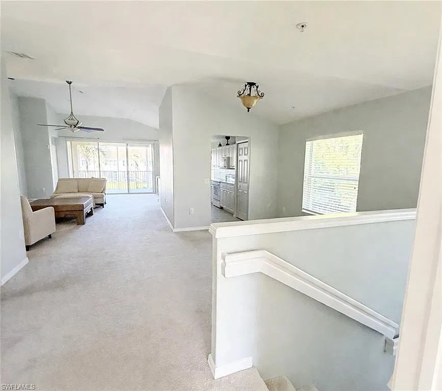 1280 Henley St — Photo 2