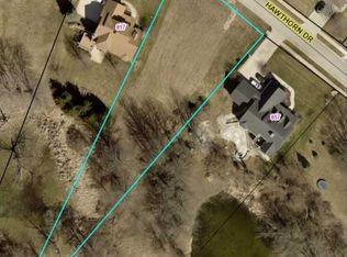 Hawthorn Dr, Warsaw, IN 46582