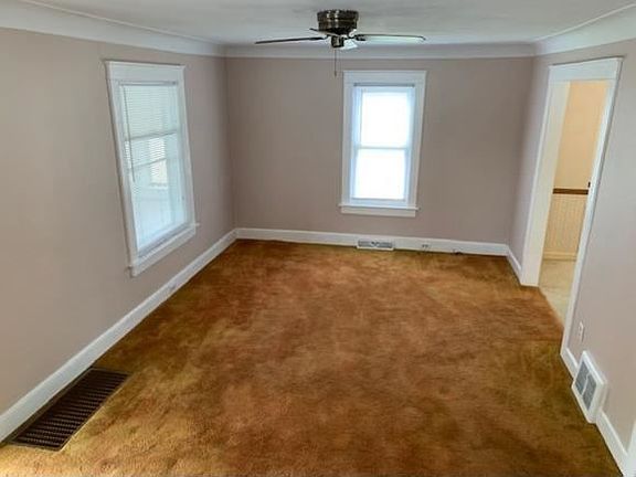 3rd image of 623 Jennings St