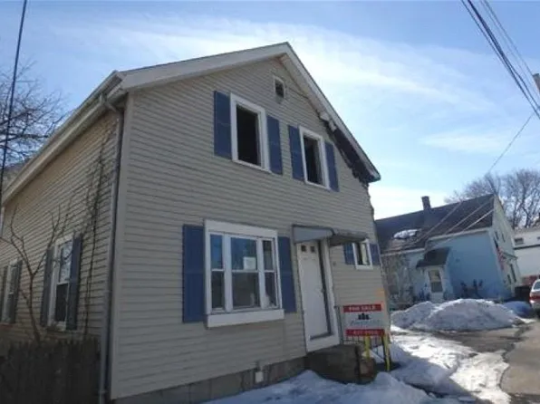 14 Martin Ct, Pawtucket, RI 02860