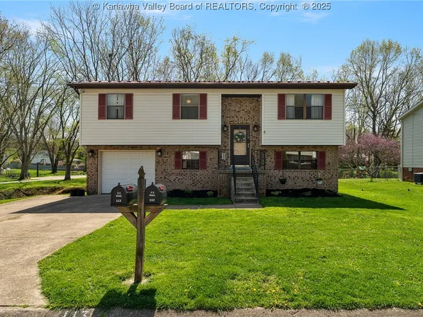 113 Village Dr, Scott Depot, WV 25560