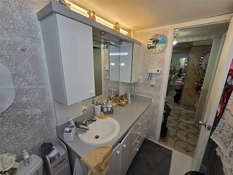 1555 W 44th Pl #235 — Photo 37