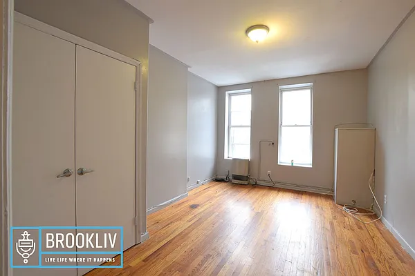 Rented by null | media 15