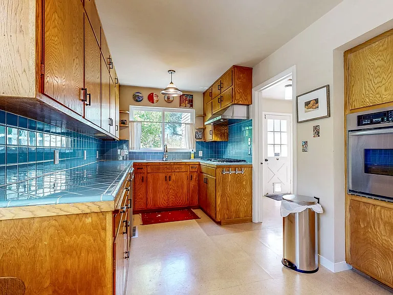 4560 Sullivan Ct — Photo 26