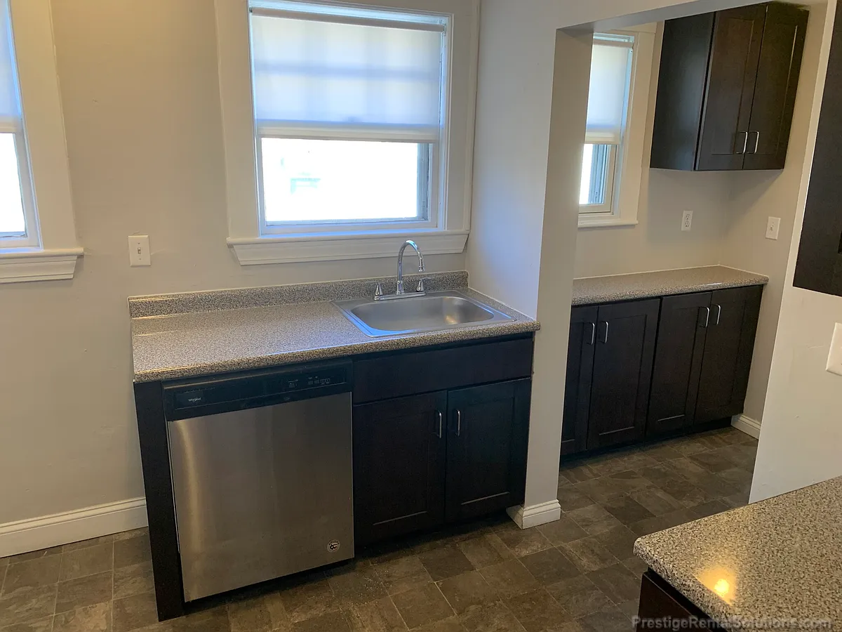 Building Photo - 138 Arlington St #1