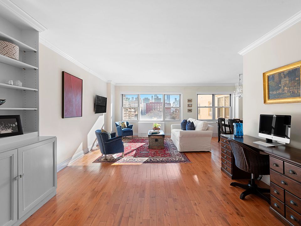 1st image of 20 E 9th St #12M