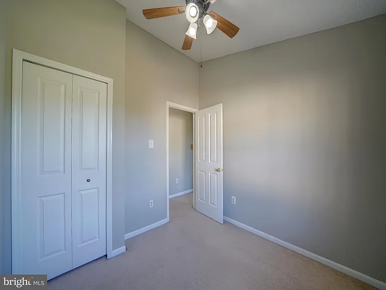 9314 Lawson Ln — Photo 30