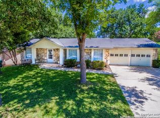 7410 Leading Oaks St, Live Oak, TX 78233