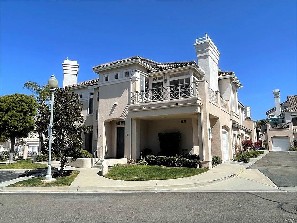 1st image of 72 Shorebreaker Dr