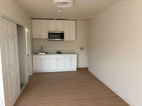 2nd image of 9086 Three Seasons Rd #C