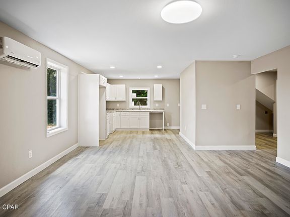 3rd image of NW Azalea St