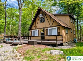 136 Tomhickon Trl, Pocono Lake, PA 18347