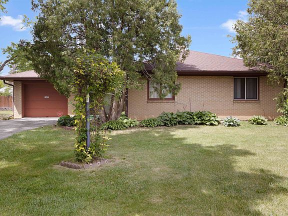 2nd image of 1601 River Bluff Blvd