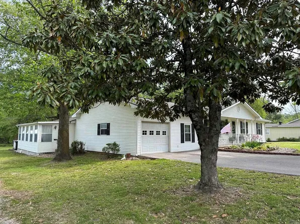 16843 Circle Hills Dr, Dexter, MO 63841