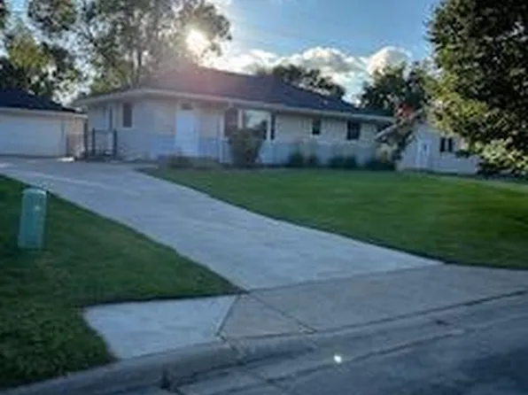 11442 N Heights Dr NW, Coon Rapids, MN 55433