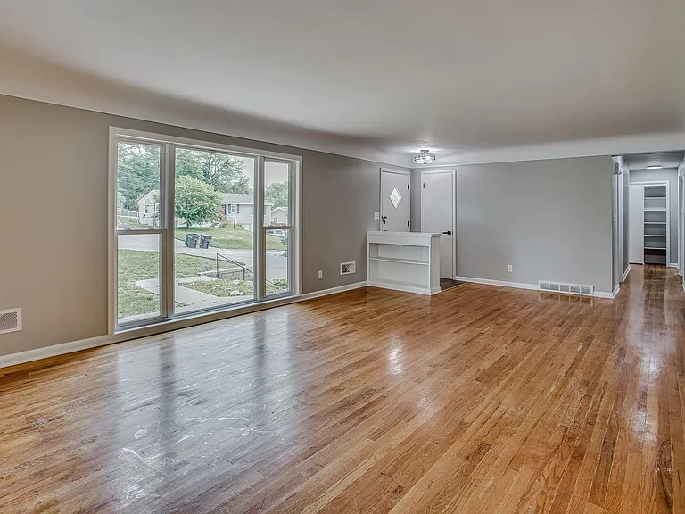 7071 Izard St — Photo 6